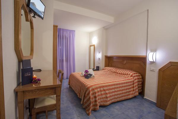 Hotel Terme Tirrenia Isquia Exterior foto
